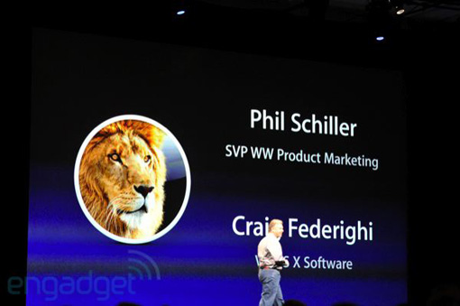 フィル・シラーが登壇し、MacOS X Lionをプレゼン。