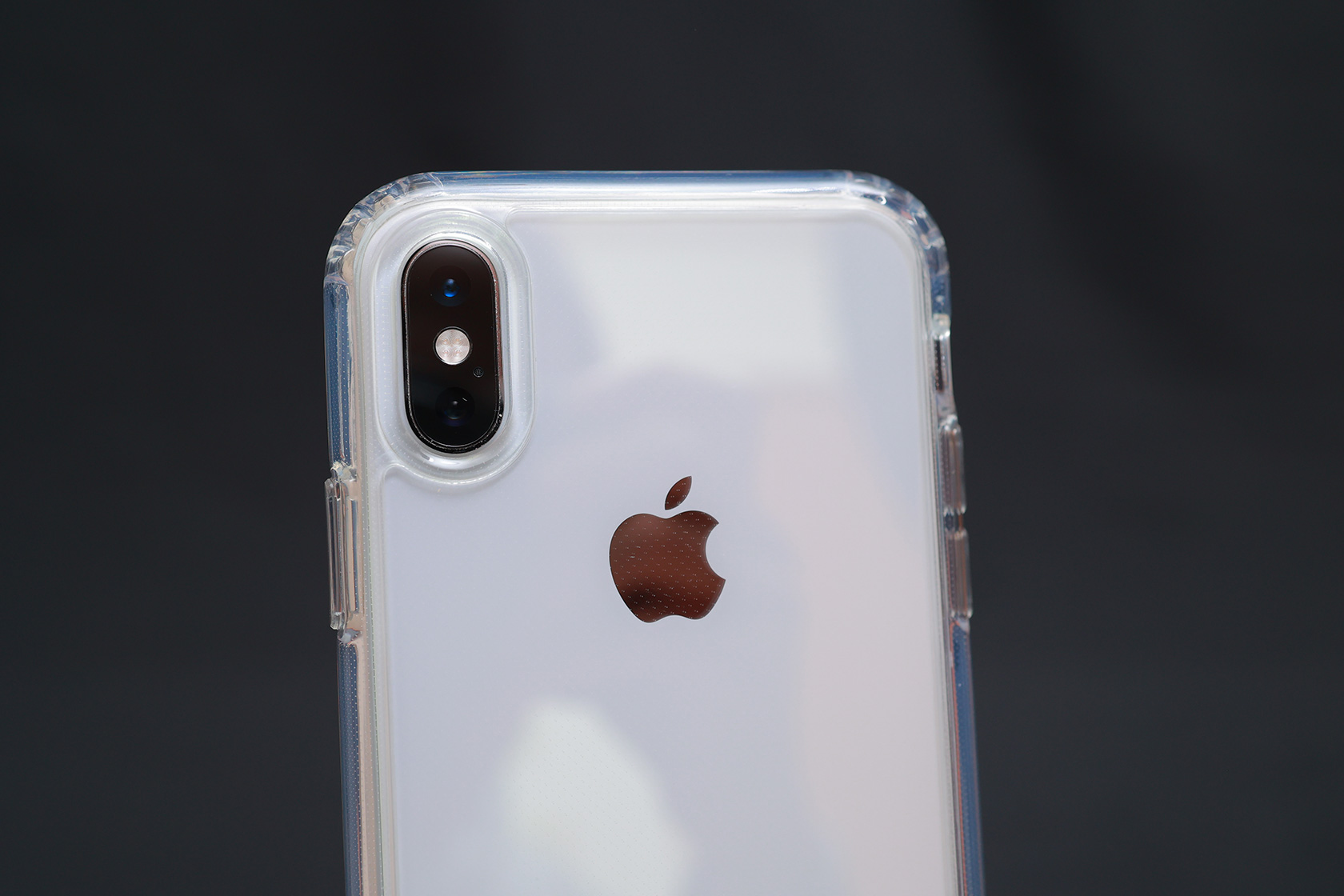 ONES_iPhone_Xs_X_case_with_iPhone_02